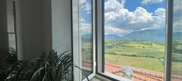 2 bedrooms House in Alvito, Italy No. 56029 3