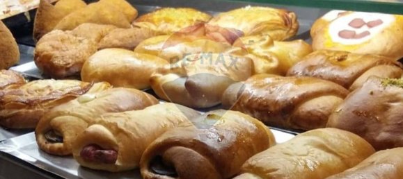 Коммерческая недвижимость с 3 комнатами в Патерно, Италия № 57501 8