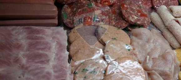 Коммерческая недвижимость с 3 комнатами в Патерно, Италия № 57501 5