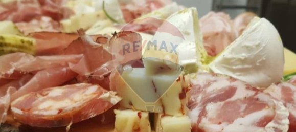 Коммерческая недвижимость с 3 комнатами в Патерно, Италия № 57501 12