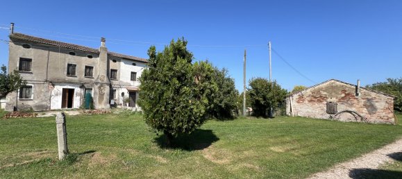 2-salle Maison à Chioggia, Italy No. 312786 8