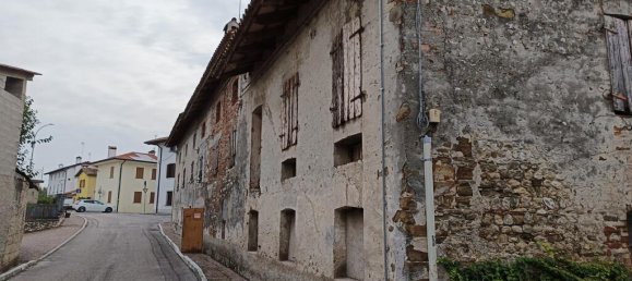 11 rooms House in Udine, Italy No. 21621 4