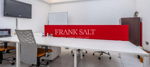 400m² Office in Valletta, Malta No. 12767 5