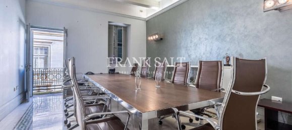 400m² Office in Valletta, Malta No. 12767 4