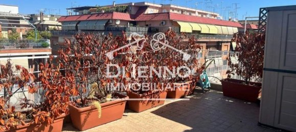 3 rooms Penthouse in Rome, Italy No. 280184 3