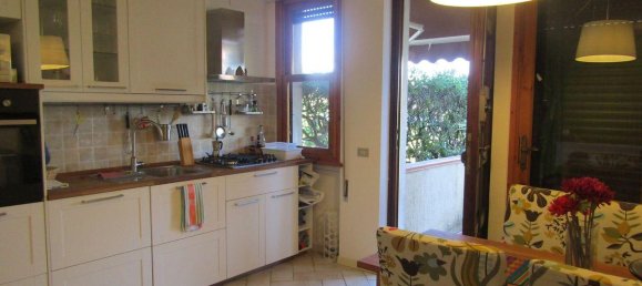 3 rooms Apartment in Camaiore, Italy No. 227382 2