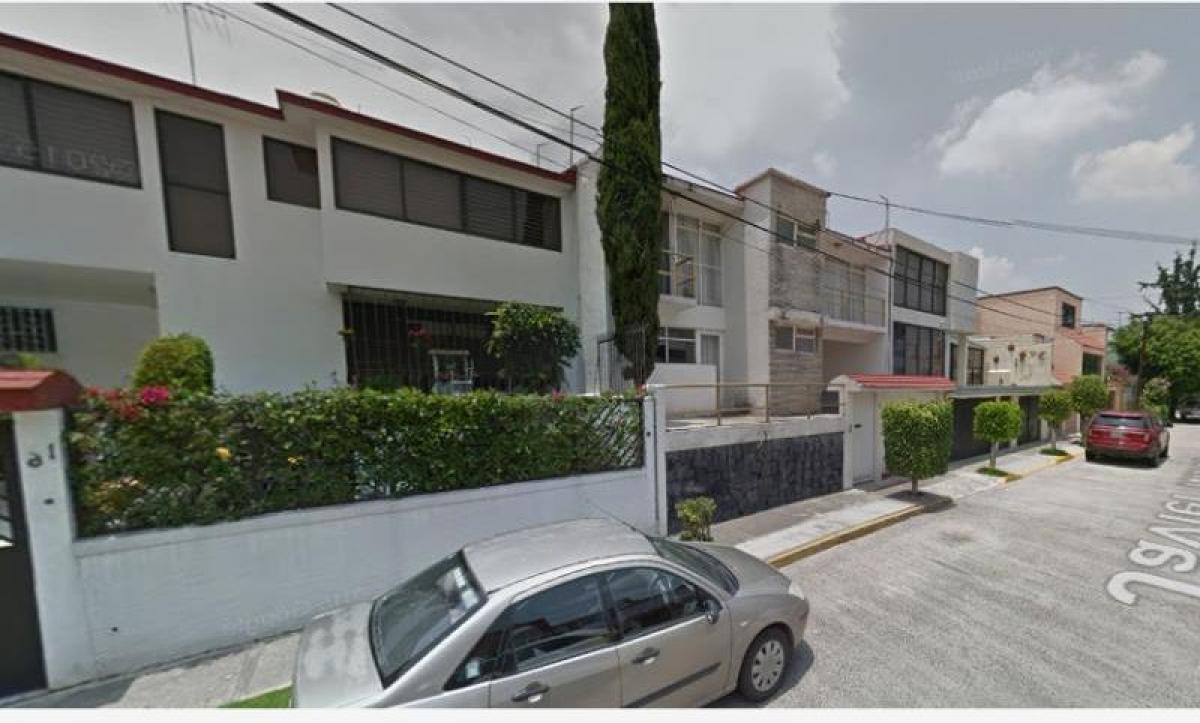 4 bedrooms House in Naucalpan de Juarez, Mexico No. 209103