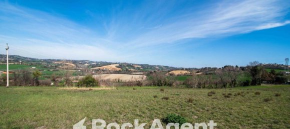 Terrain à Fano, Italy 6892m² No. 290263 2