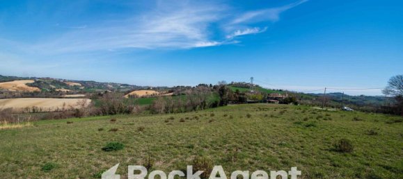 Terrain à Fano, Italy 6892m² No. 290263 5