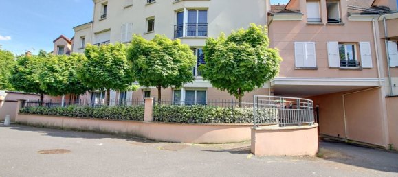 1 bedroom Apartment in Poissy, France No. 182514 6