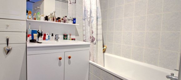 1 bedroom Apartment in Poissy, France No. 182514 10