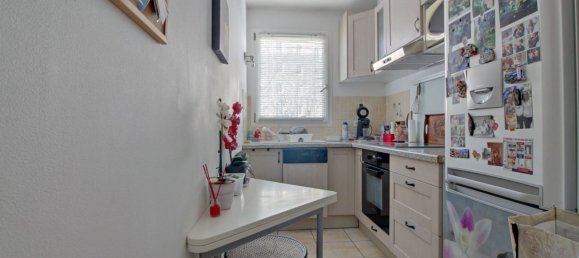 1 bedroom Apartment in Poissy, France No. 182514 9