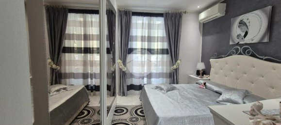 2 bedrooms Apartment in Palermo, Italy No. 347383 3