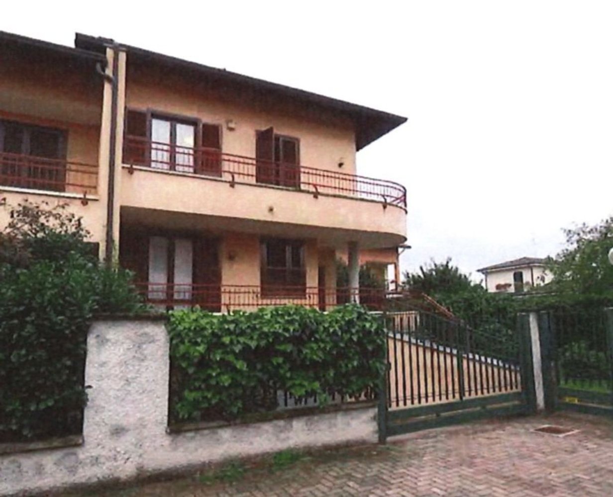 5-salle Maison à Cornaredo, Italy No. 164600