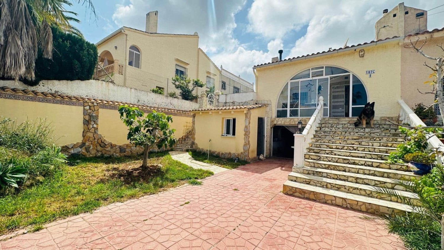 Casa de 2 dormitorios en Alicante, Spain No. 238362