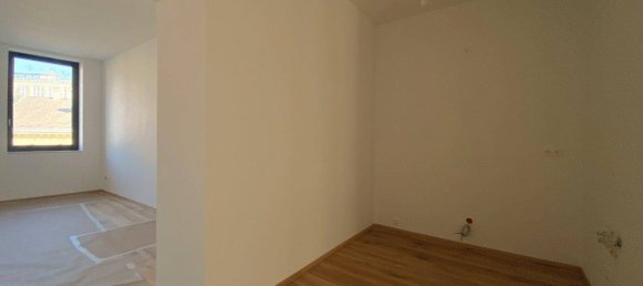 2 rooms Apartment in Rudolfsheim-Funfhaus, Austria No. 110682 4