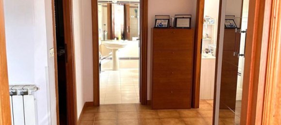 Вилла с 5 комнатами в Террачина, Италия № 91188 21