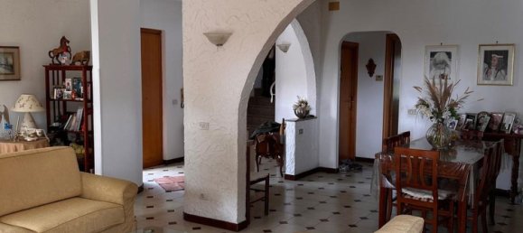 Вилла с 5 комнатами в Террачина, Италия № 91188 9