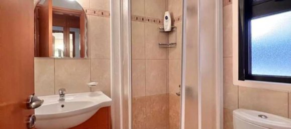 4 Schlafzimmer Haus in Pyla, Cyprus, Nr. 6533 11