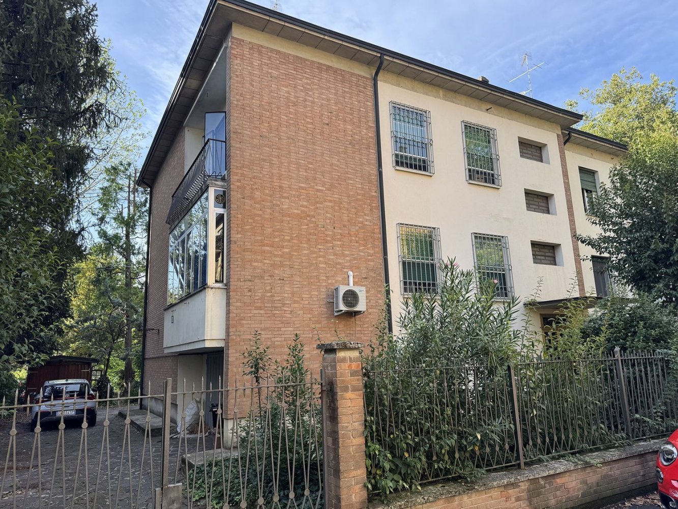 12 bedrooms Villa in Reggio Emilia, Italy No. 346704