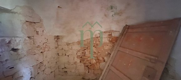 Дом с 1 спальней в Каровиньо, Италия № 199339 16