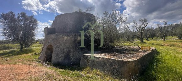 Дом с 1 спальней в Каровиньо, Италия № 199339 11