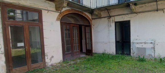 37m² Commercial property in Chivasso, Italy No. 371468 5