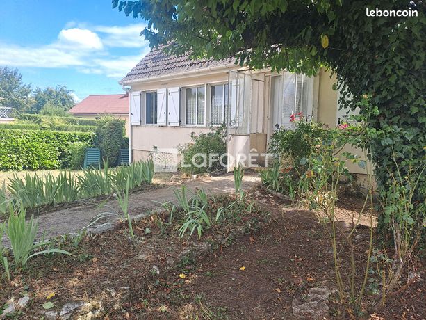 Casa de 4 dormitorios en Saint-Vit, France No. 356507