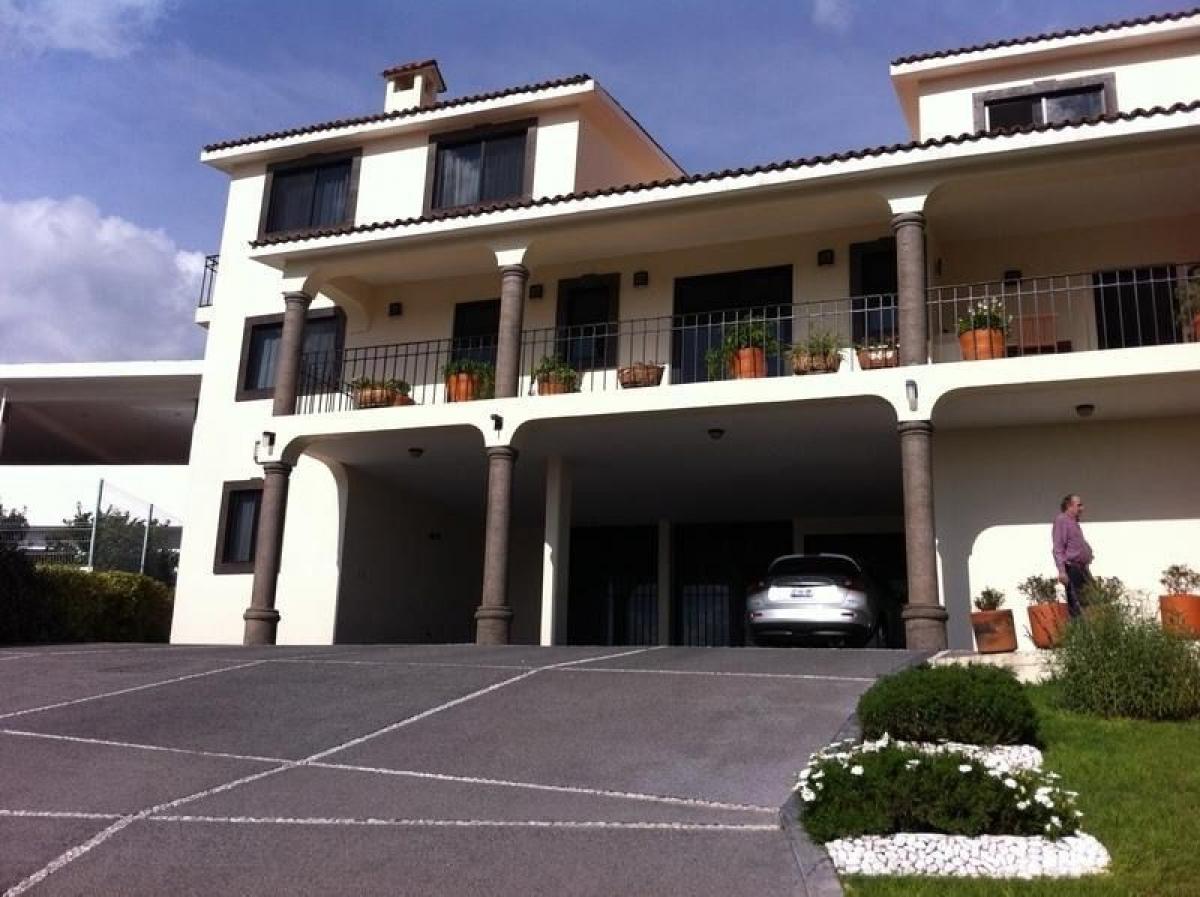 Casa de 4 dormitorios en Querétaro, Mexico No. 151818