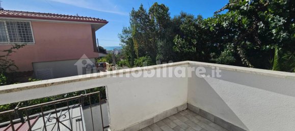 3 Schlafzimmer Villa in Anzio, Italy, Nr. 360332 18