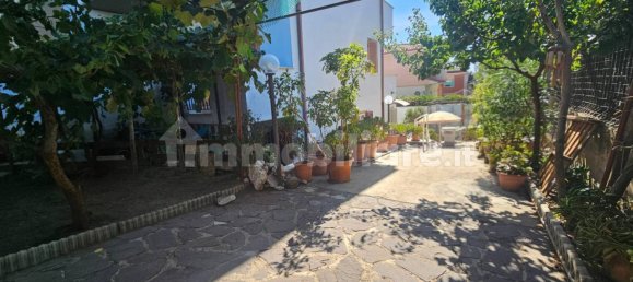 3 Schlafzimmer Villa in Anzio, Italy, Nr. 360332 2
