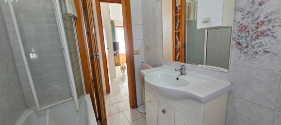 3 Schlafzimmer Villa in Anzio, Italy, Nr. 360332 33