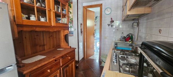 3 Schlafzimmer Villa in Anzio, Italy, Nr. 360332 8