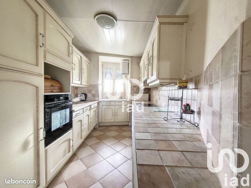 4 Schlafzimmer Haus in Vierzon, France, Nr. 43212