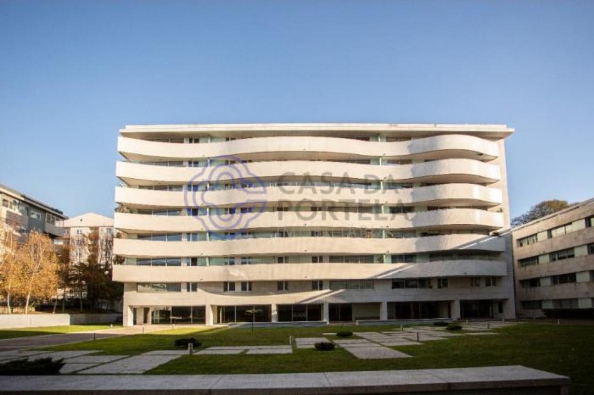 Apartamento de 3 dormitorios en Porto, Portugal No. 6025