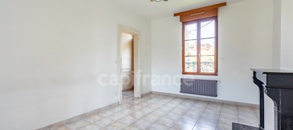 3 bedrooms Townhouse in Soissons, France No. 78893 6
