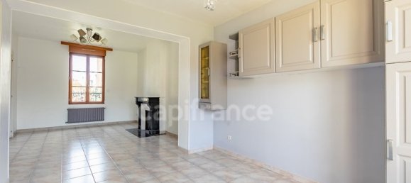 3 bedrooms Townhouse in Soissons, France No. 78893 8