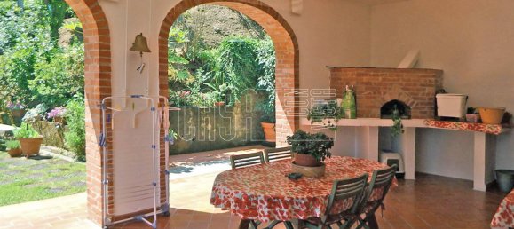 9 bedrooms House in Ameglia, Italy No. 107729 8