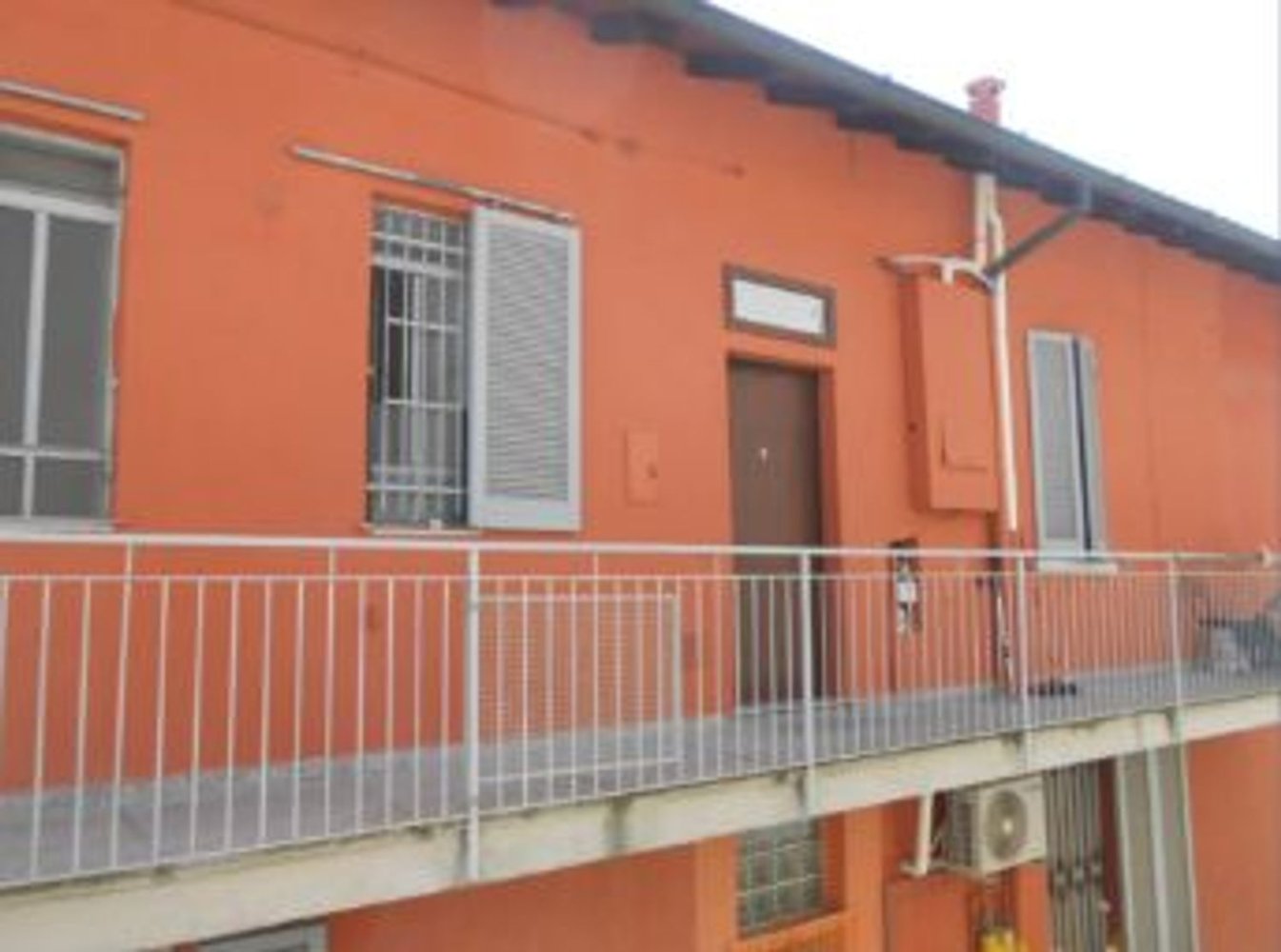 Квартира с 2 комнатами в Бареджо, Италия № 218938