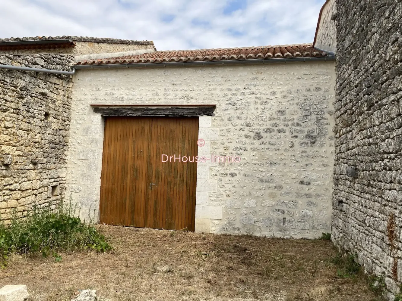 3-salle Propriété commerciale à Soyaux, France No. 333745