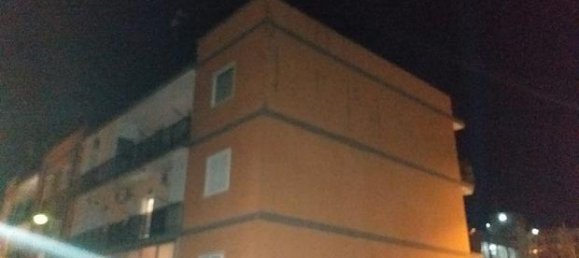 4 rooms Apartment in Bari, Italy No. 251446 2