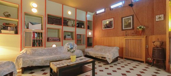 9 bedrooms Villa in Bari, Italy No. 316741 50