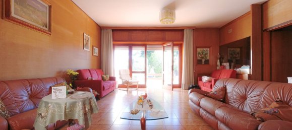 9 bedrooms Villa in Bari, Italy No. 316741 6