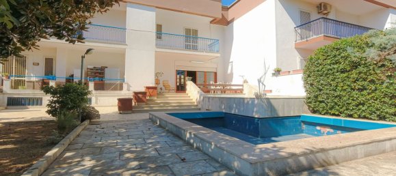 9 bedrooms Villa in Bari, Italy No. 316741 11