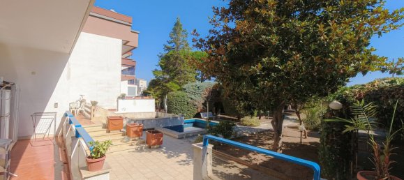 9 bedrooms Villa in Bari, Italy No. 316741 18