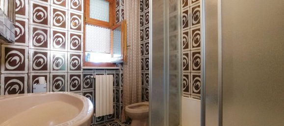 9 bedrooms Villa in Bari, Italy No. 316741 39