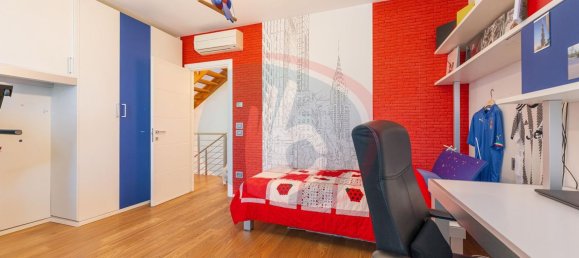 7 rooms House in Cadoneghe, Italy No. 74379 8