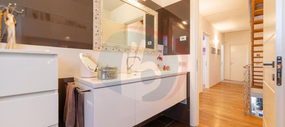 7 rooms House in Cadoneghe, Italy No. 74379 17