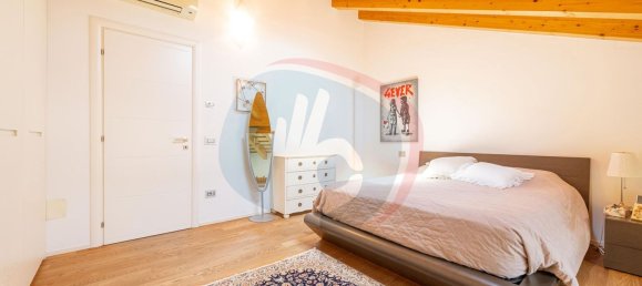 7 rooms House in Cadoneghe, Italy No. 74379 10