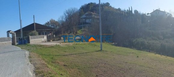 Terreno en Colonnella, Italy 1200 m² No. 201446 8